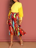 Graphic Print Pleated Skirt