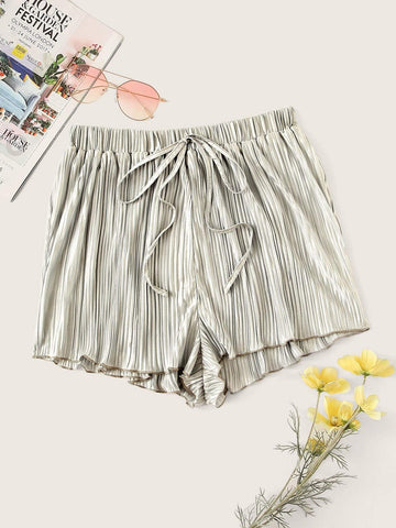 Drawstring Waist Lettuce Trim Pleated Shorts